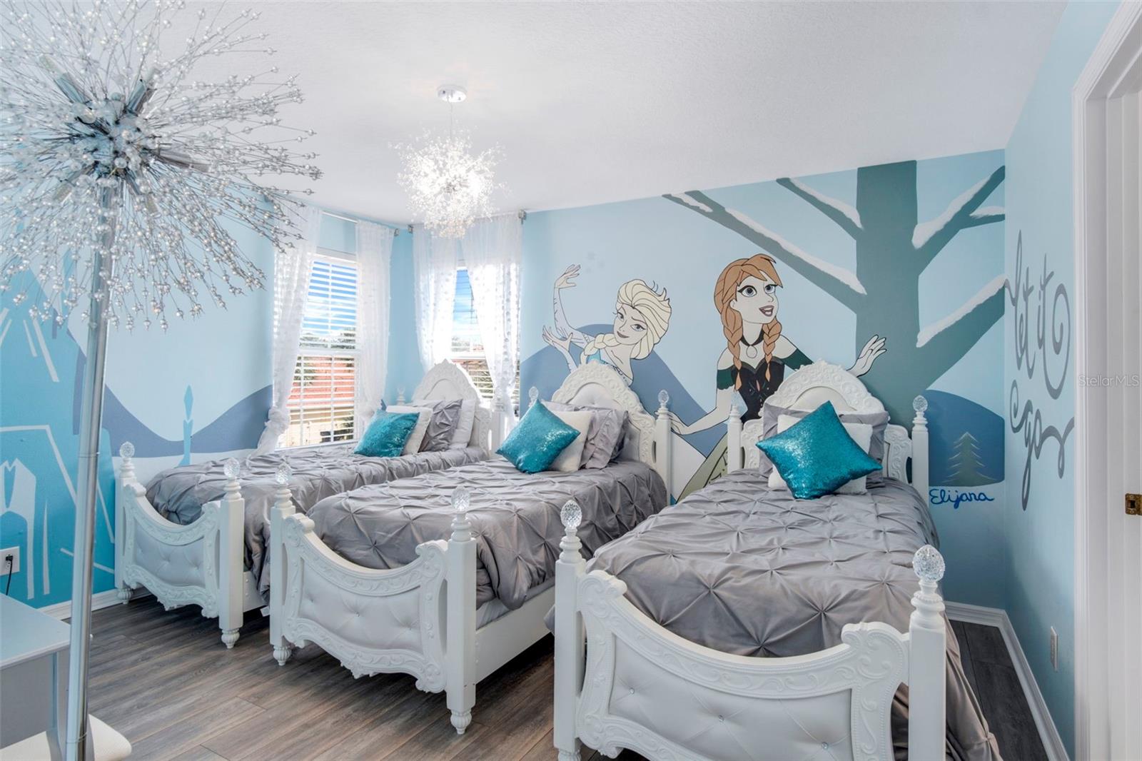 131 RUBINO DR