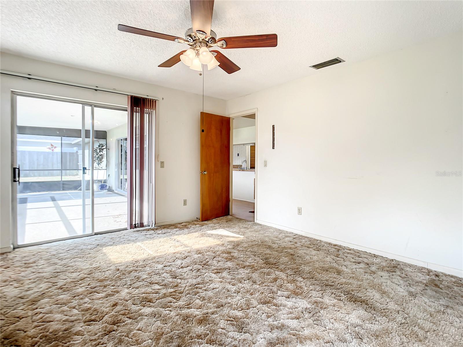 2625 VAUGHN AVE