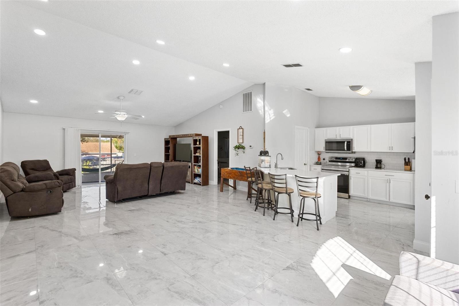 1371 VALHALLA ST