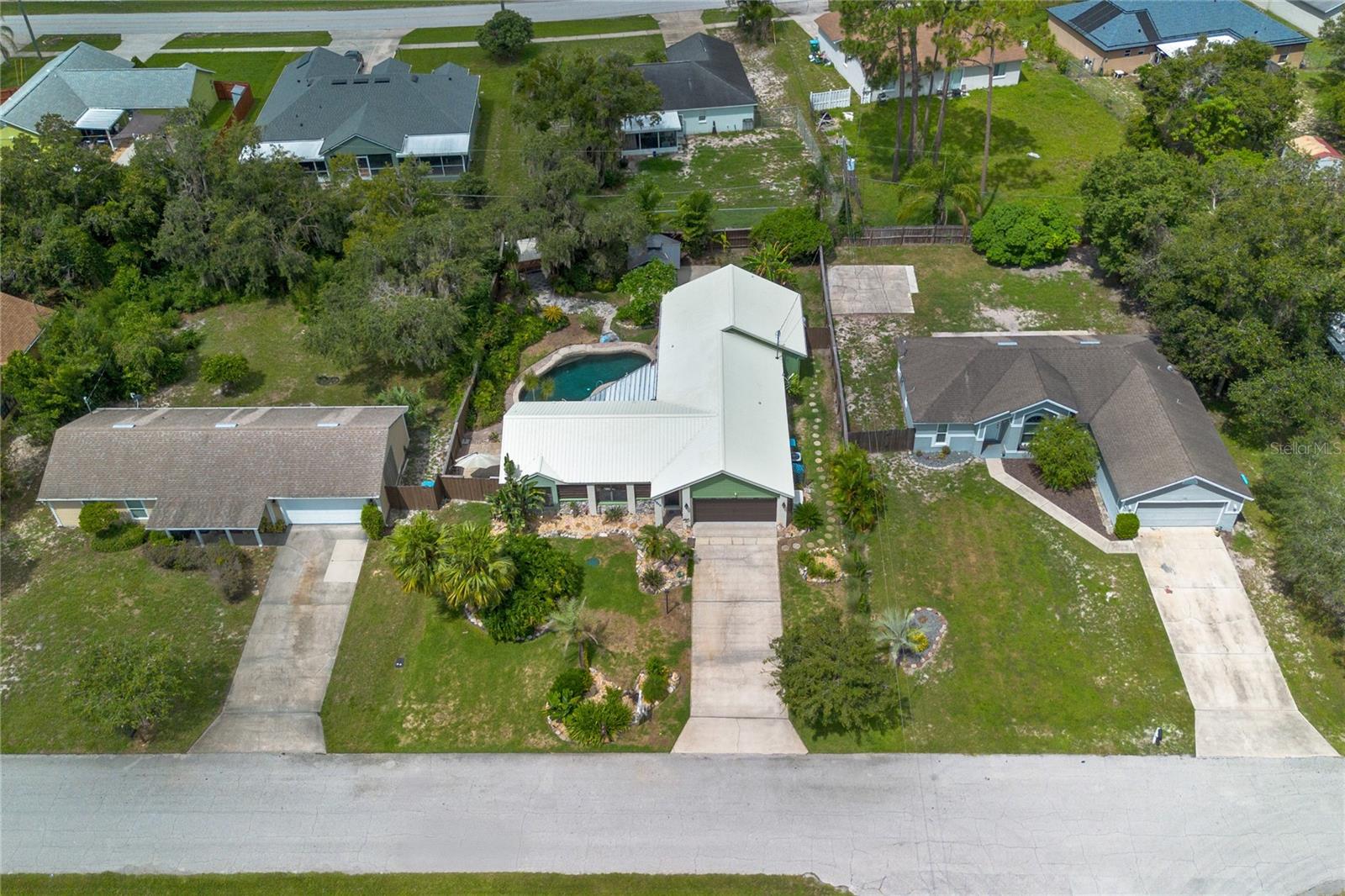 1345 WALTON AVE