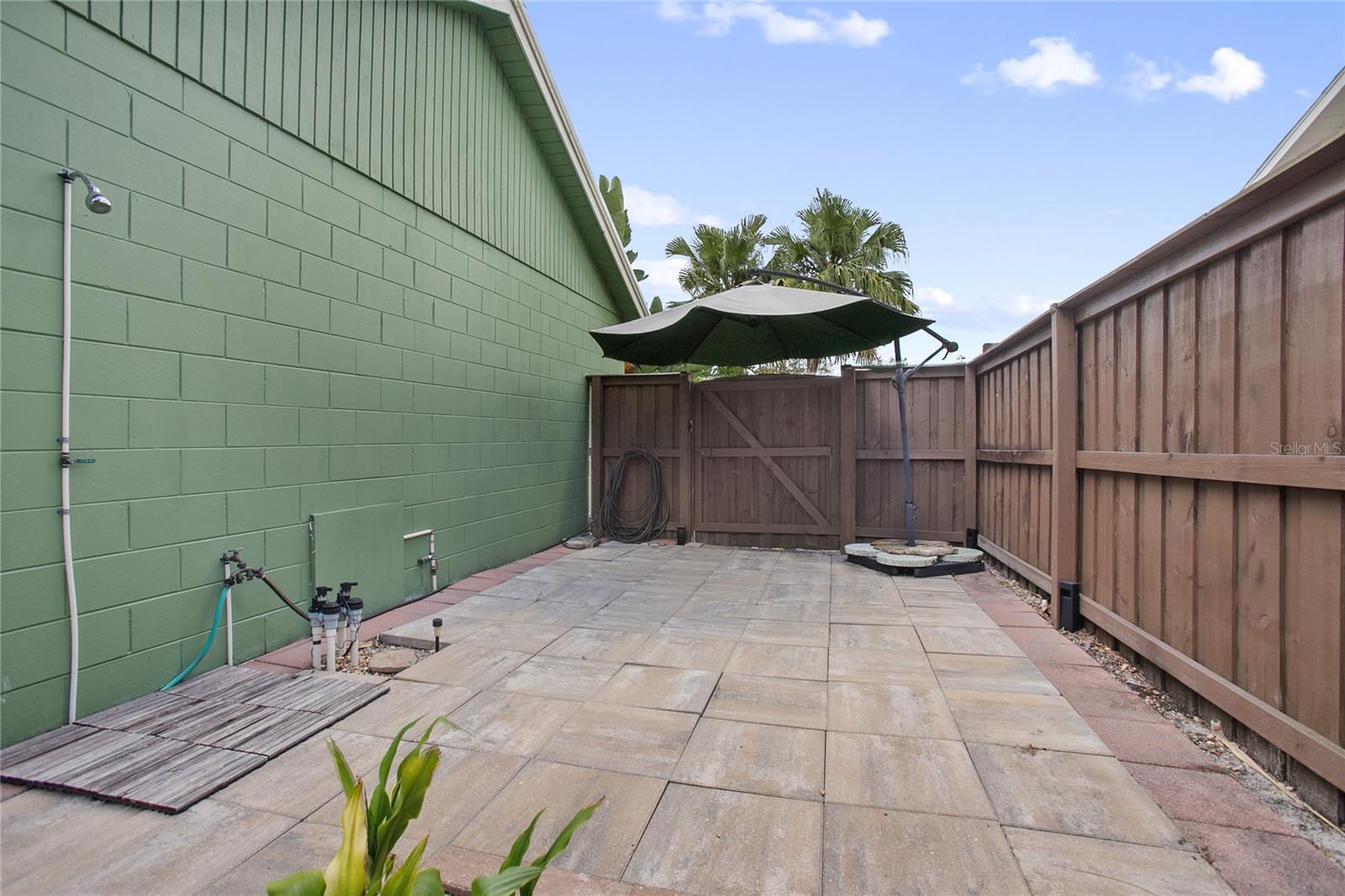 1345 WALTON AVE