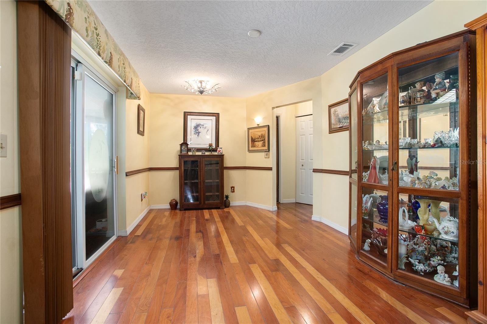 1345 WALTON AVE