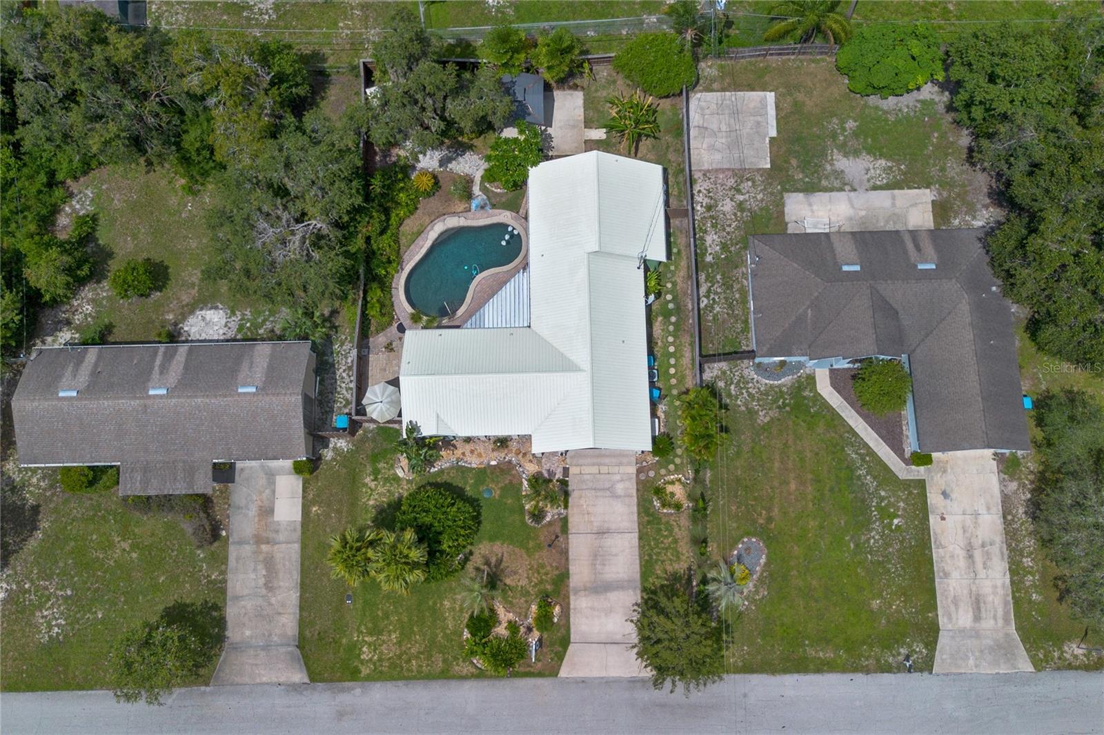 1345 WALTON AVE