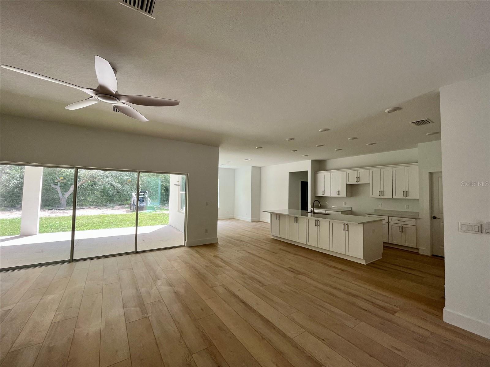 9689 N SHERMAN DR