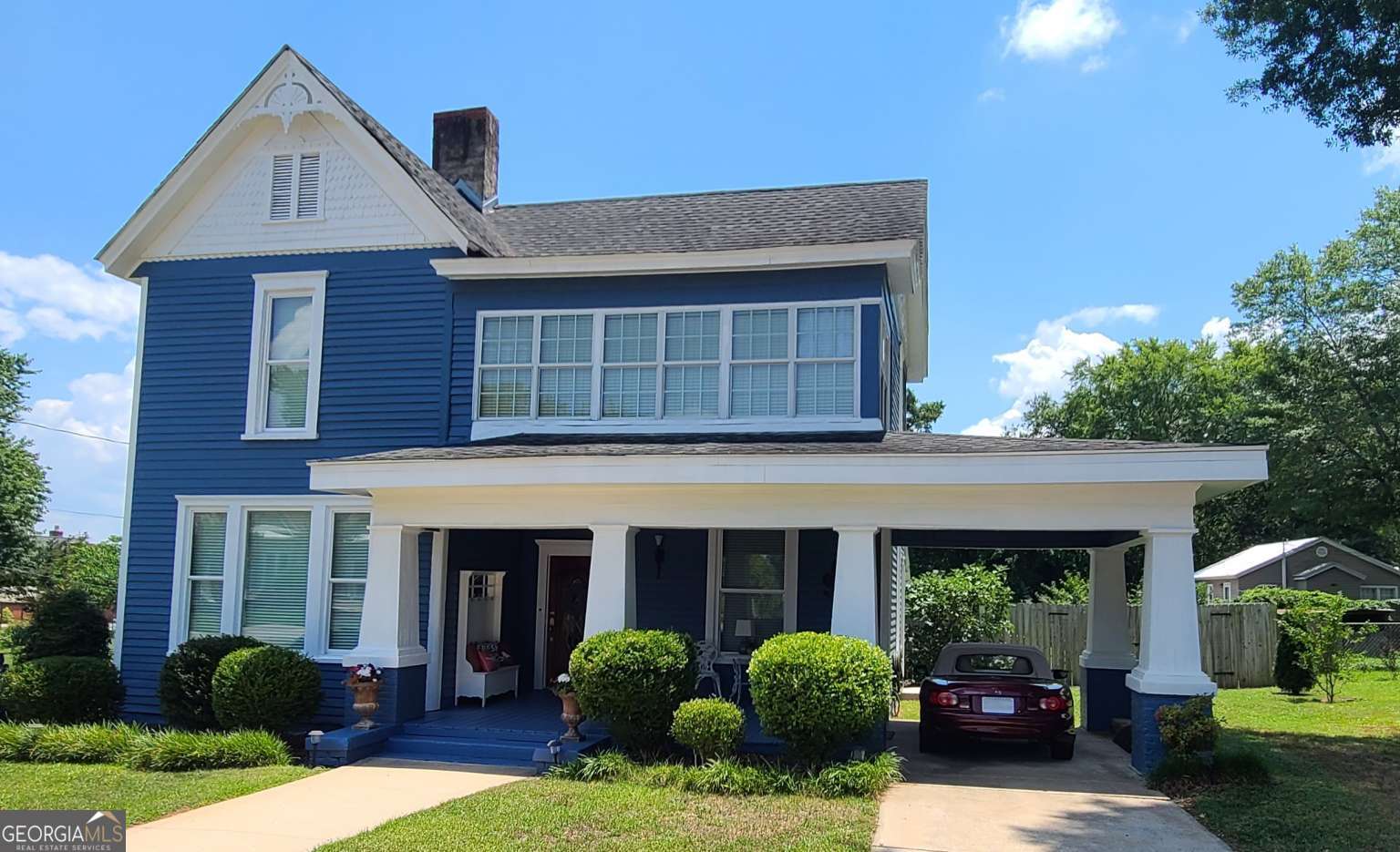 61 S College Avenue