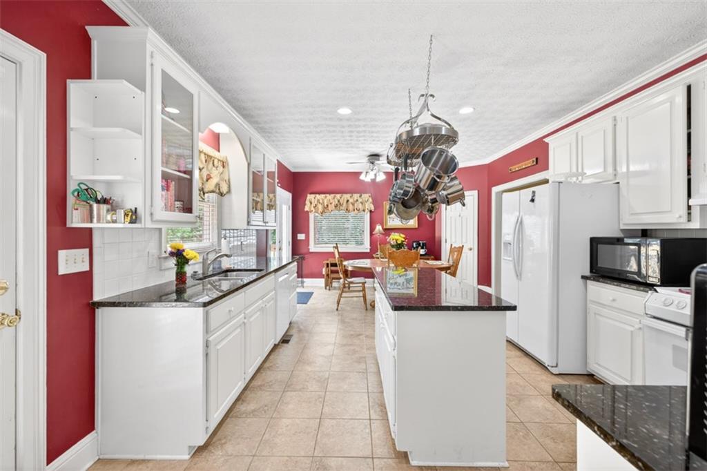 6 Adella Lane