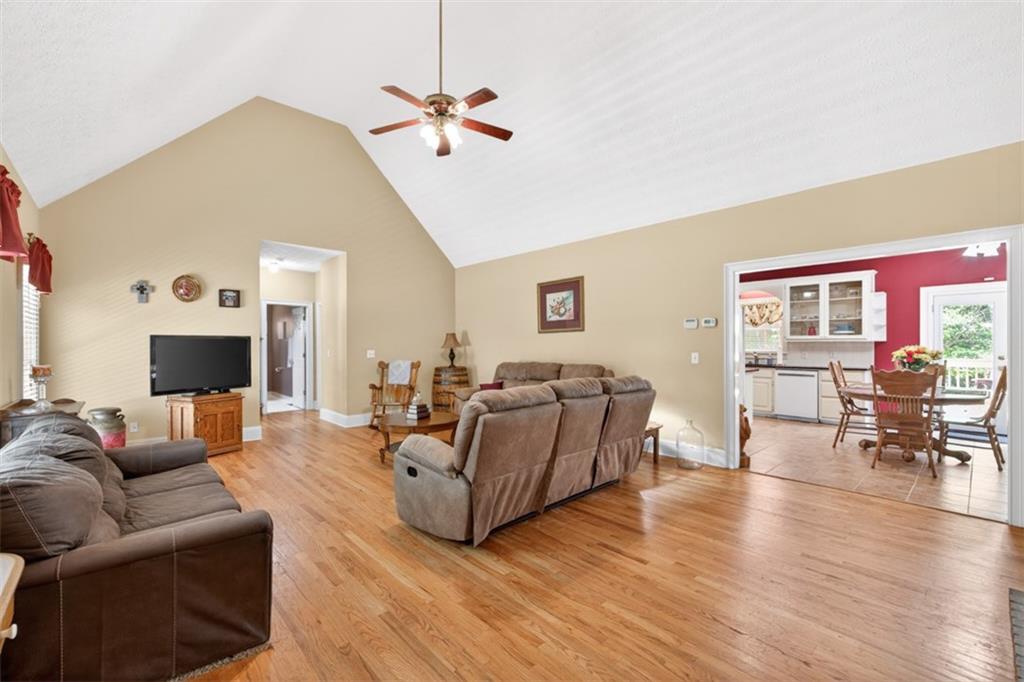 6 Adella Lane
