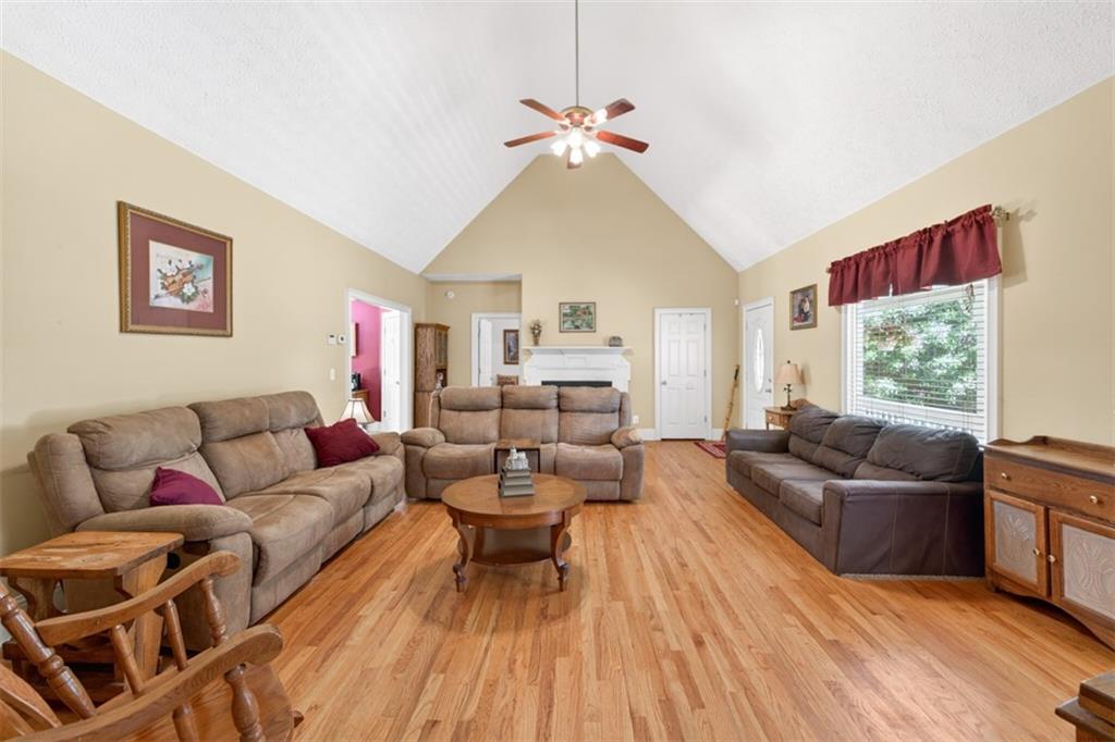 6 Adella Lane