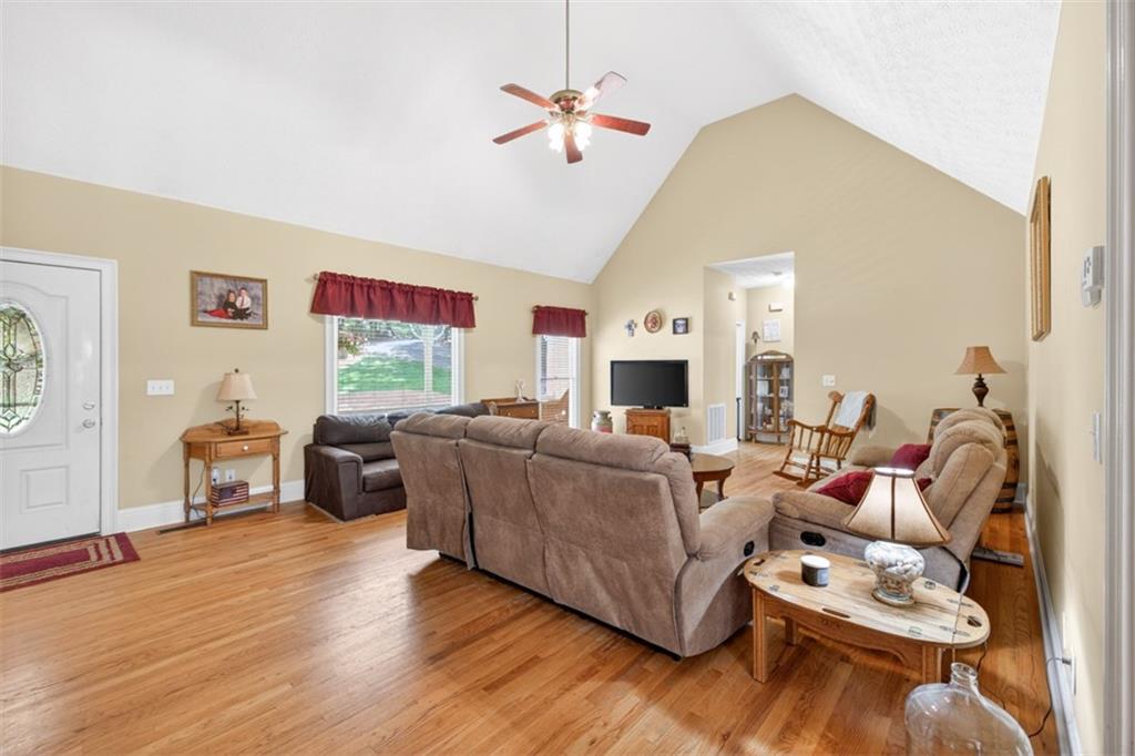 6 Adella Lane