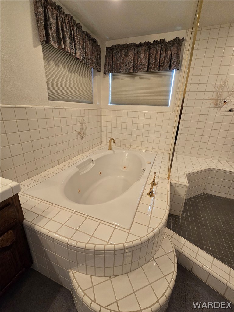 292 North Ridge Cove
