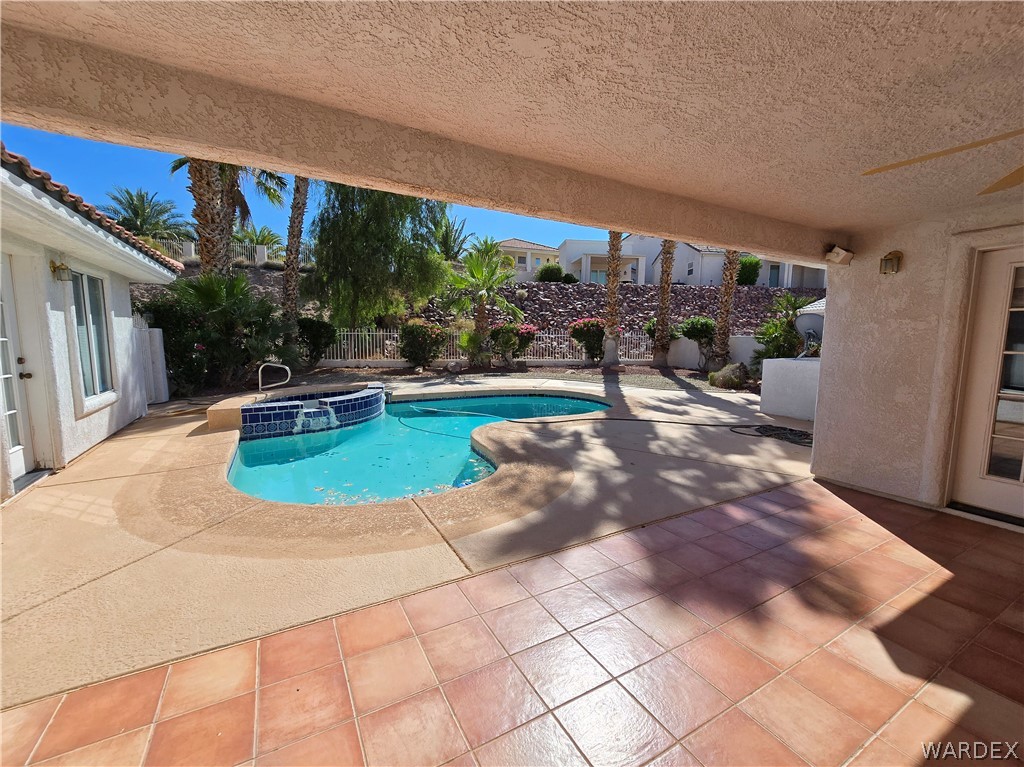 292 North Ridge Cove
