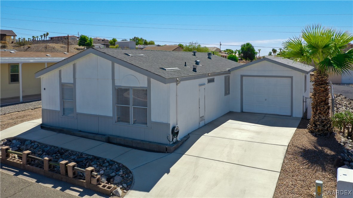 2066 E El Rodeo Road