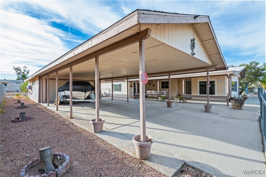 750 Roadrunner Drive