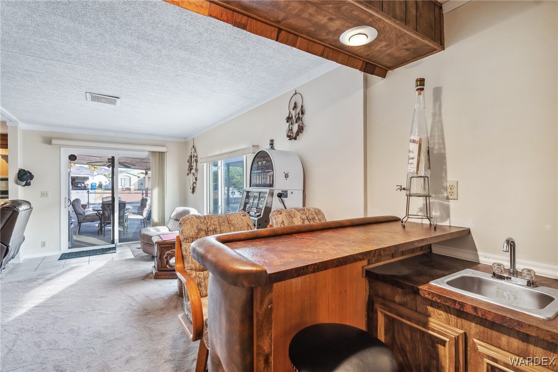 750 Roadrunner Drive