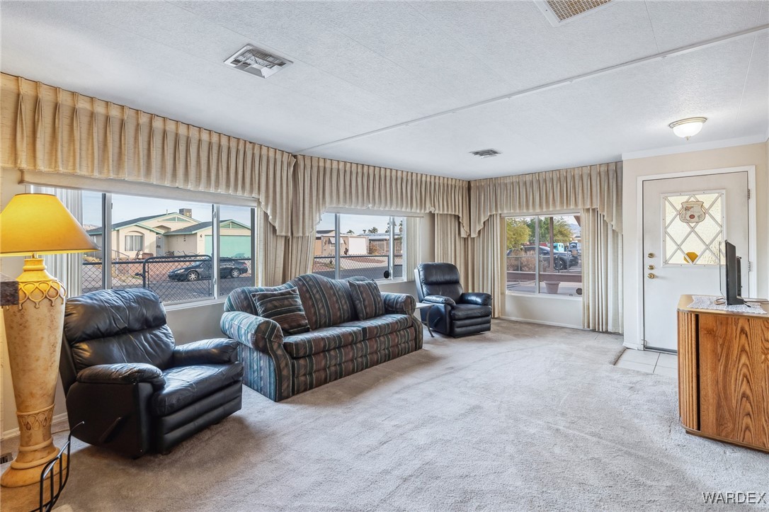 750 Roadrunner Drive