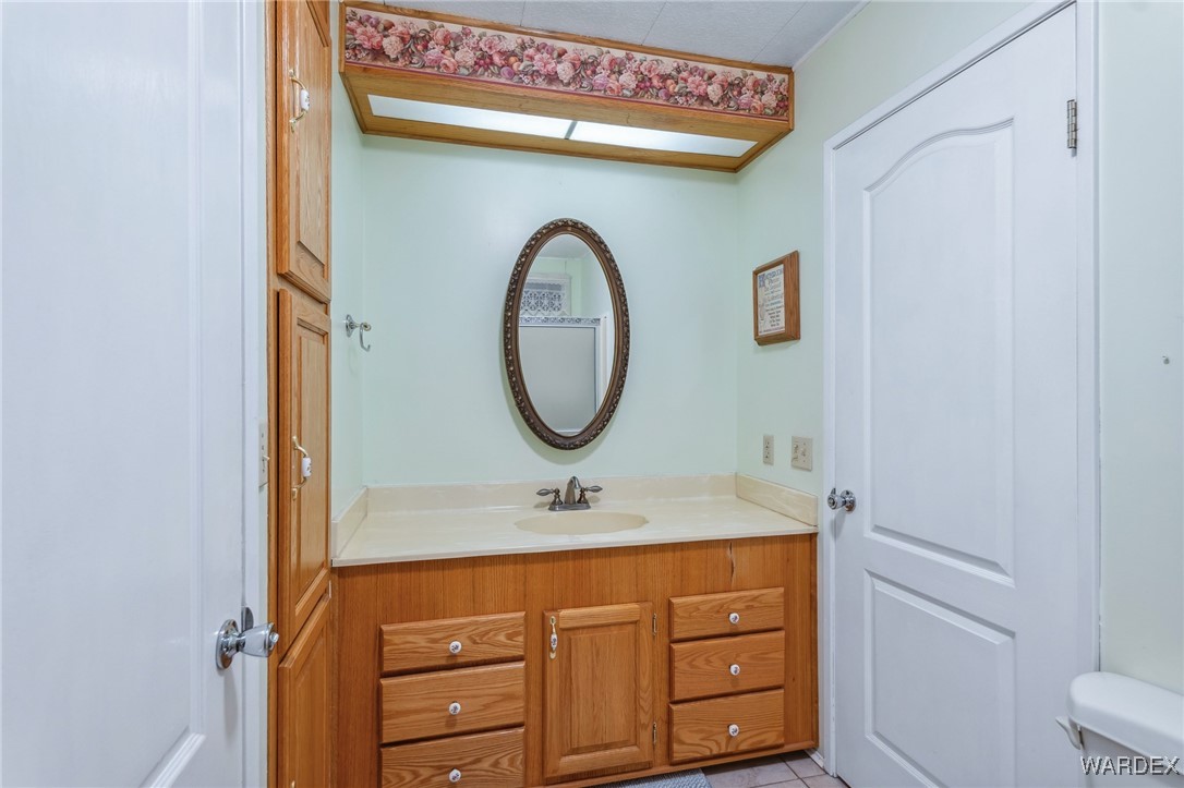750 Roadrunner Drive