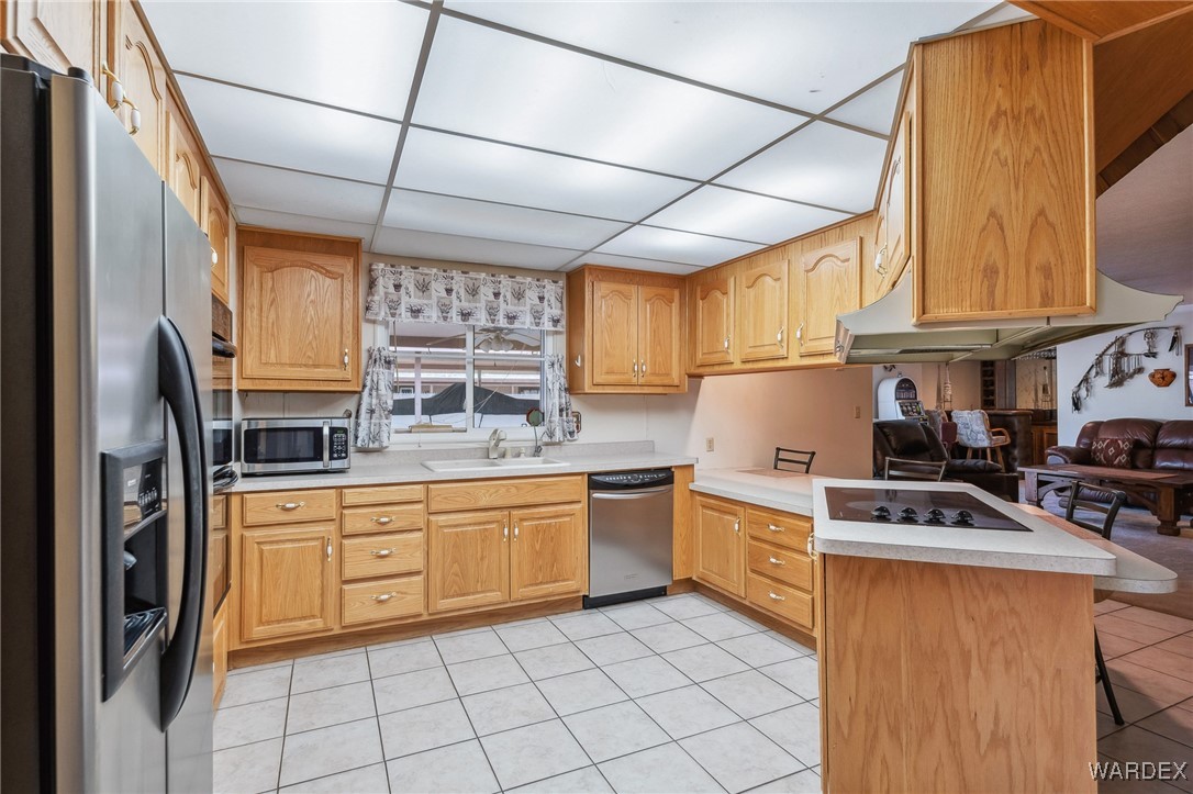750 Roadrunner Drive