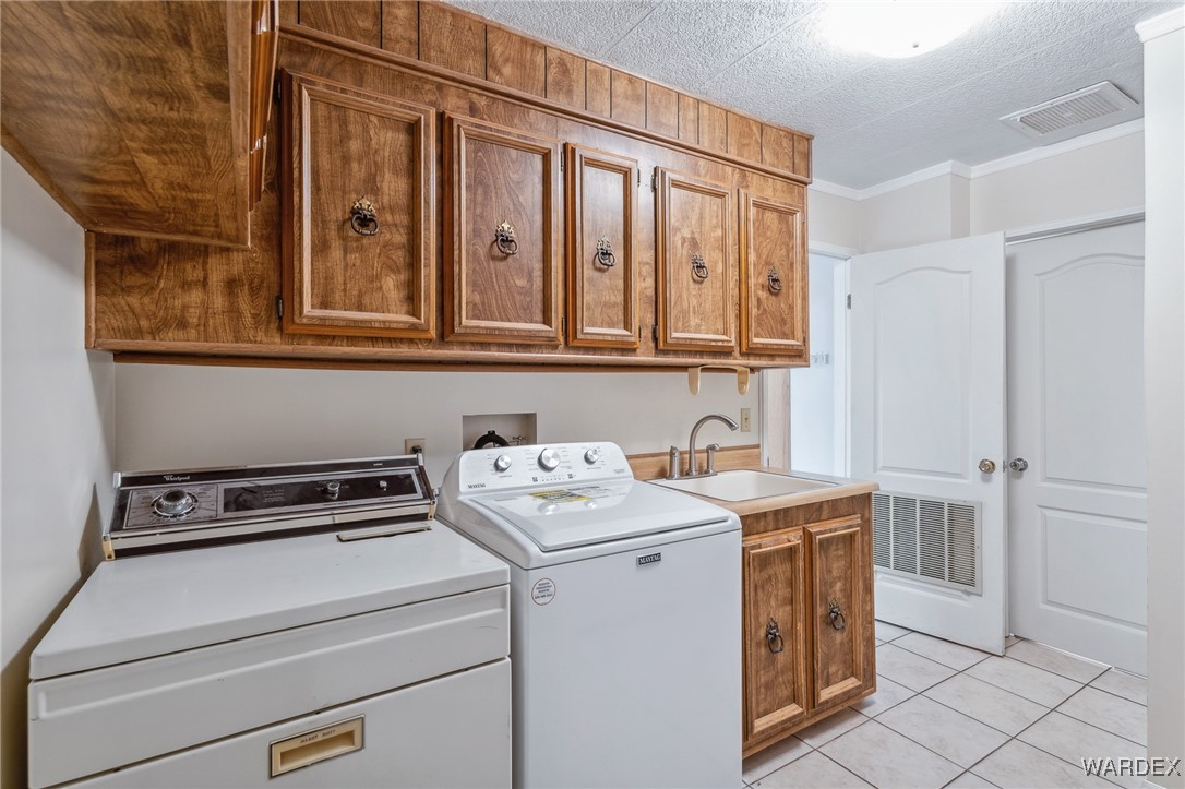 750 Roadrunner Drive