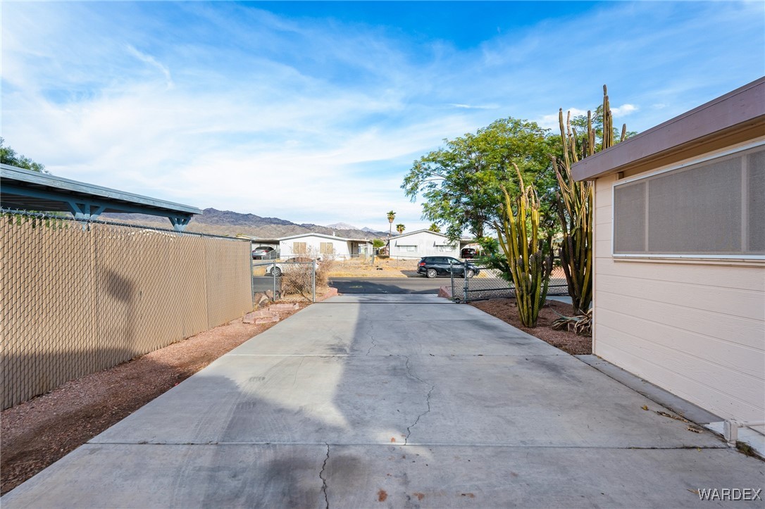 750 Roadrunner Drive