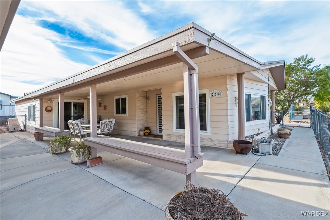 750 Roadrunner Drive