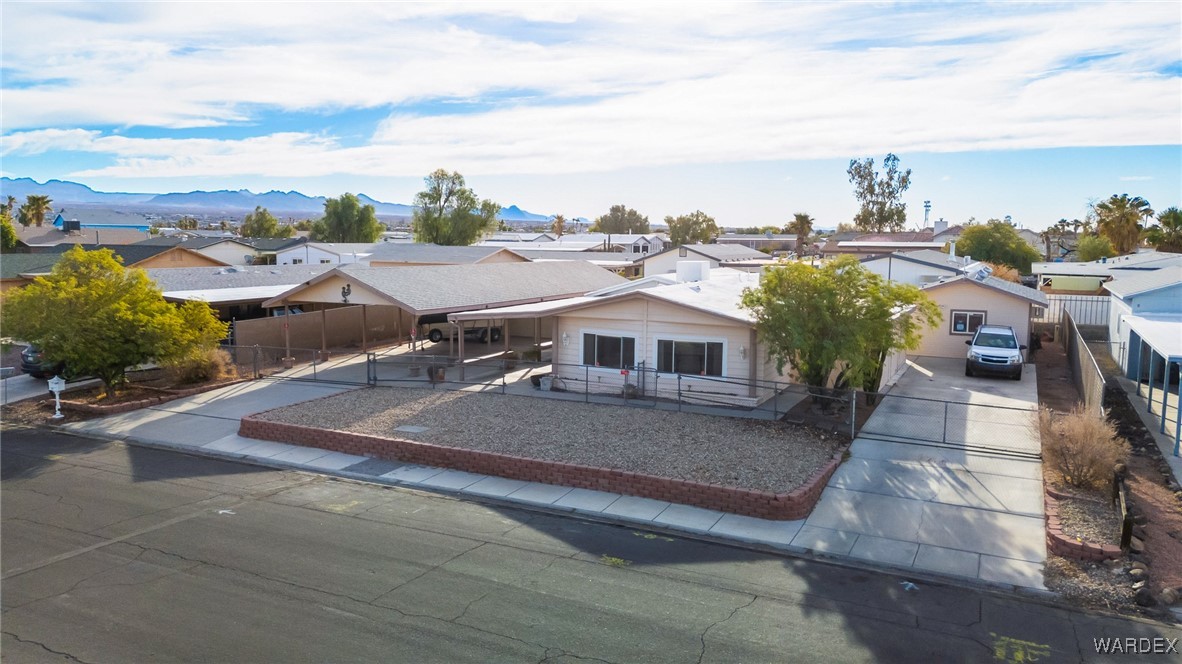 750 Roadrunner Drive