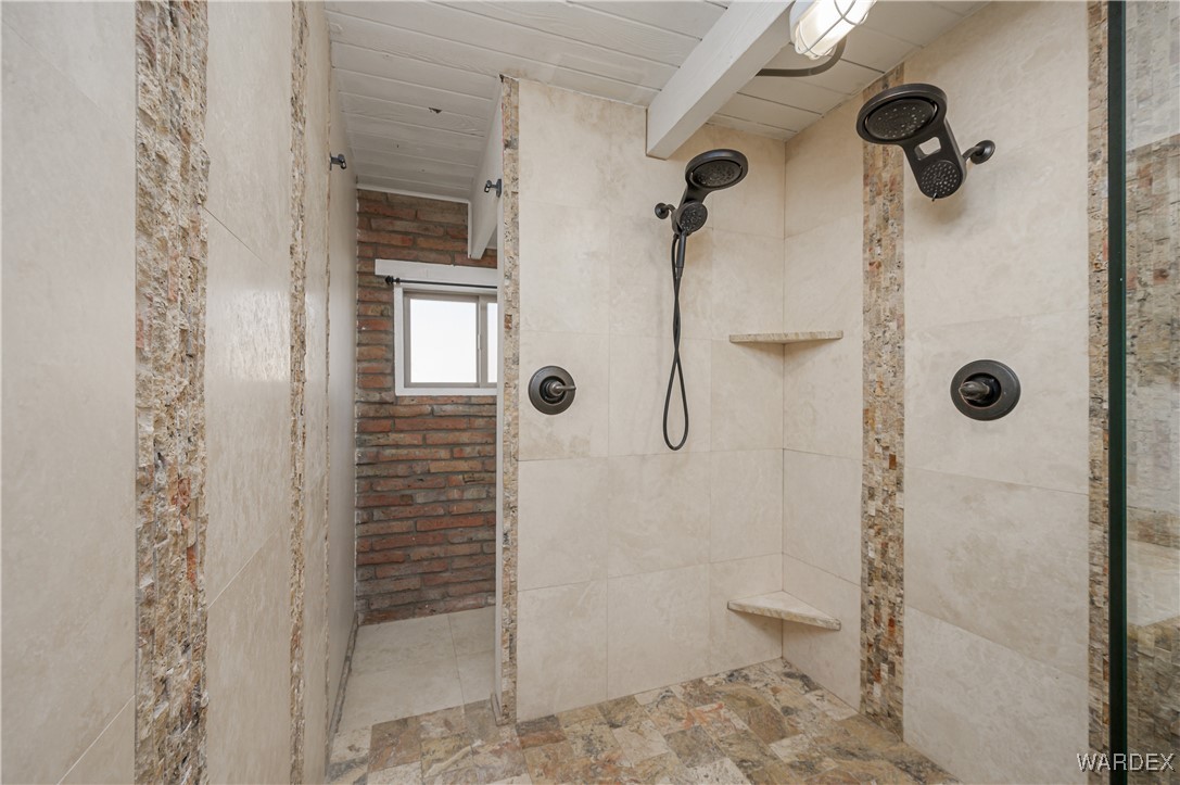 8893 S Calle Del Media