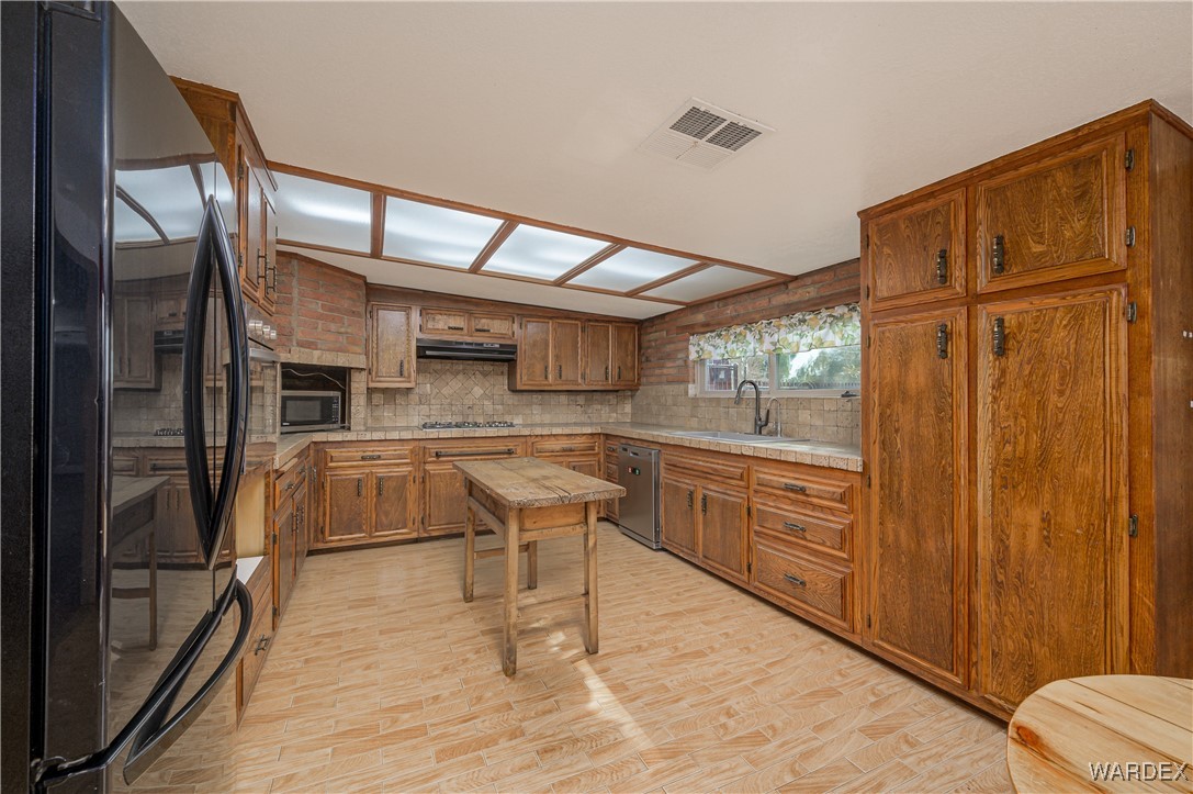 8893 S Calle Del Media