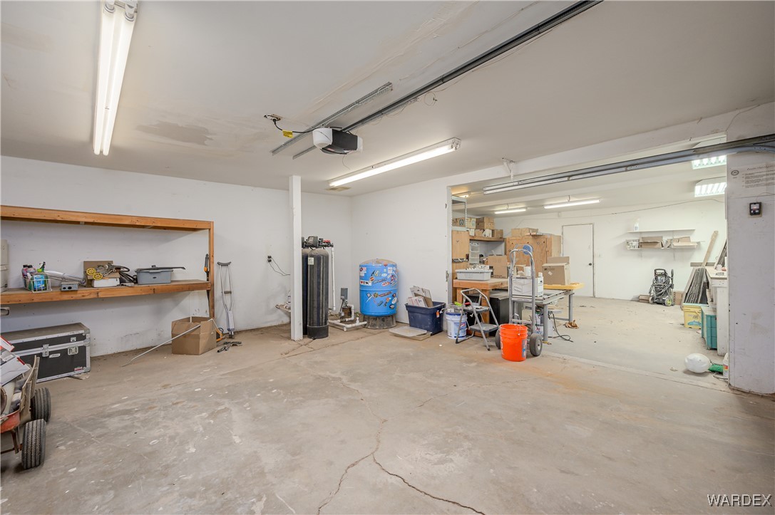 8893 S Calle Del Media