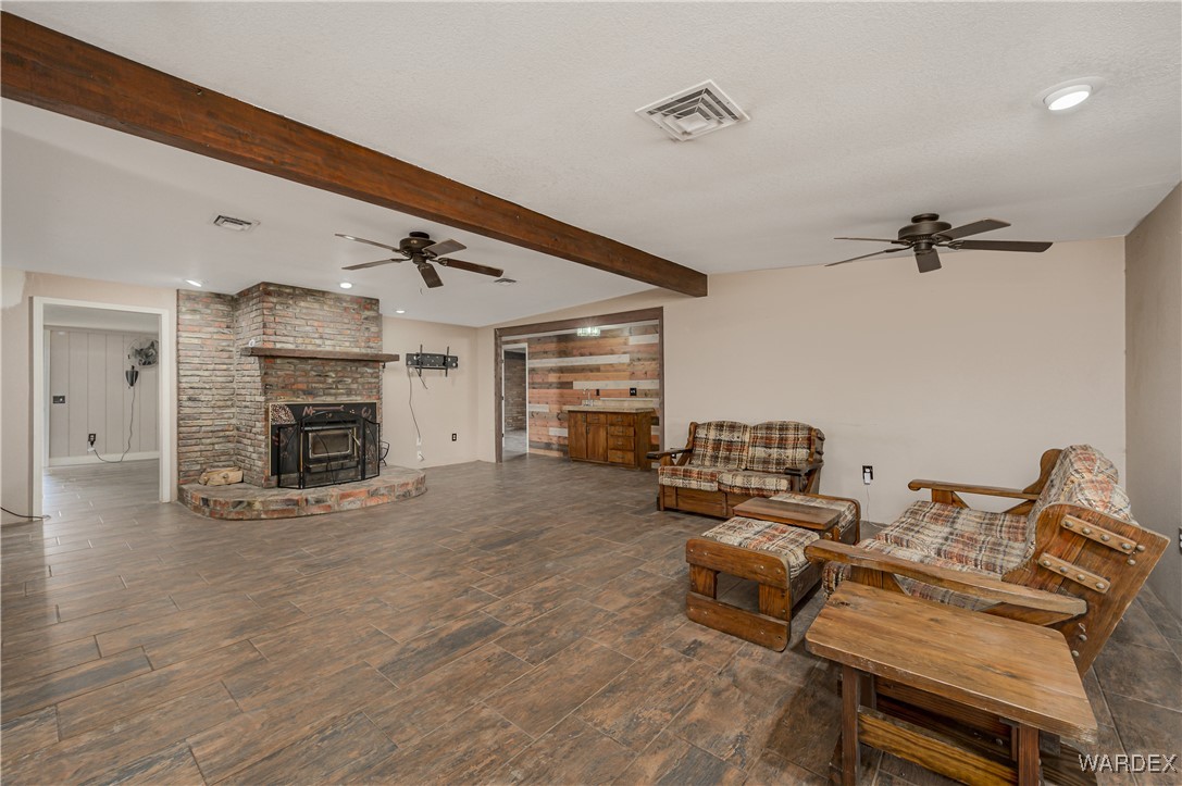 8893 S Calle Del Media