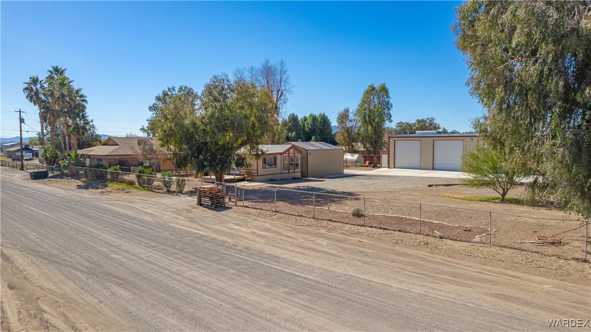 8893 S Calle Del Media