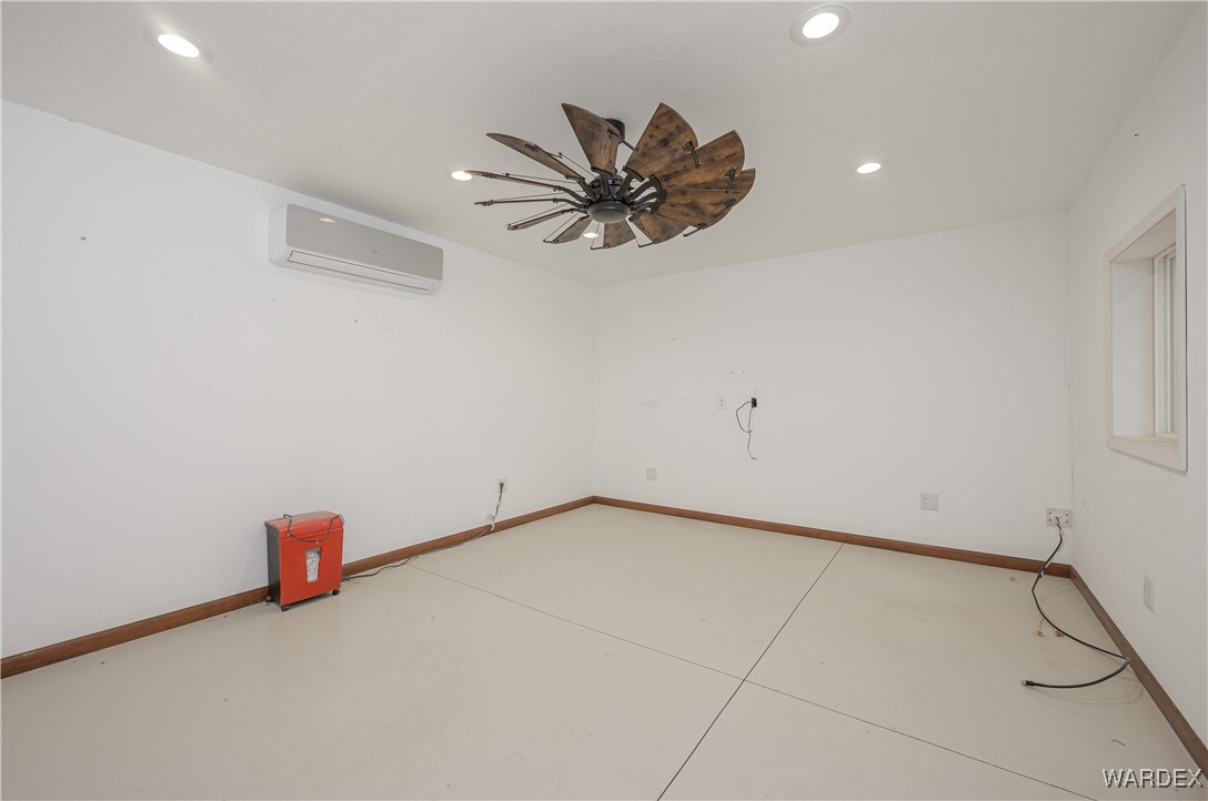 8893 S Calle Del Media