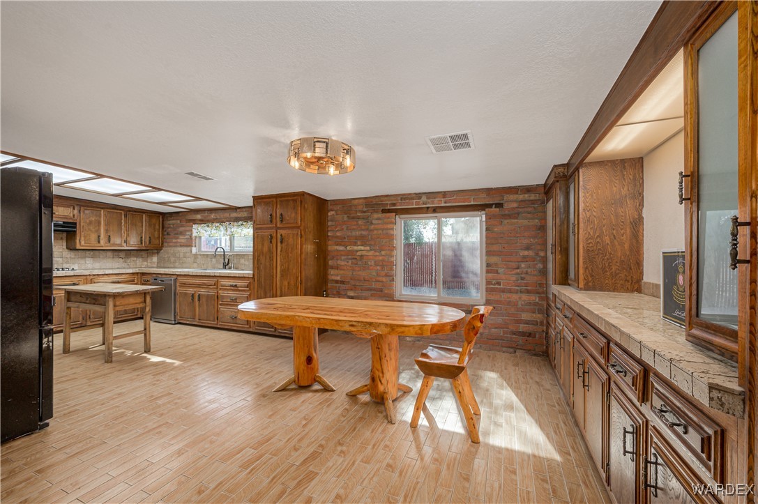 8893 S Calle Del Media