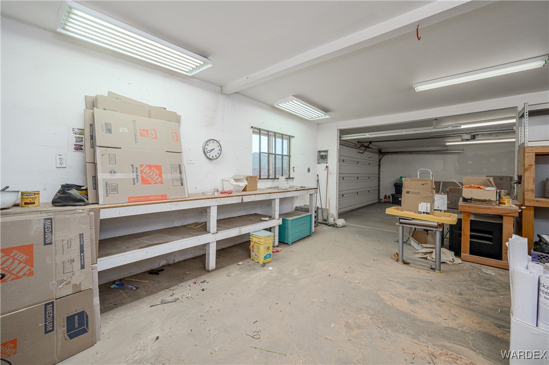 8893 S Calle Del Media