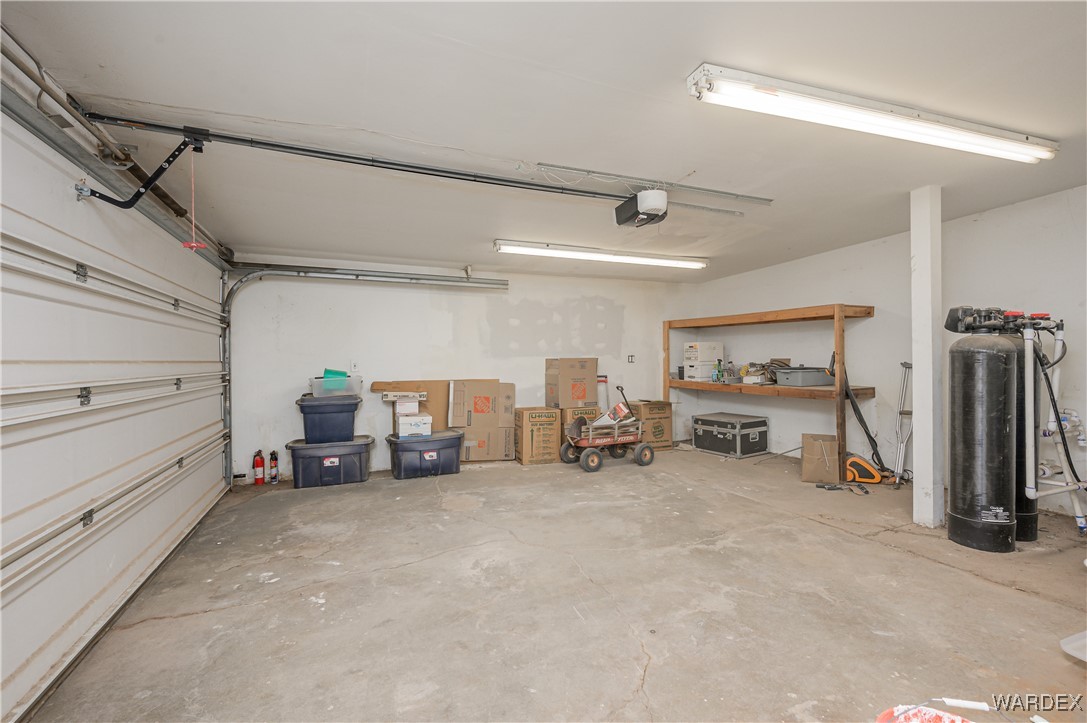 8893 S Calle Del Media