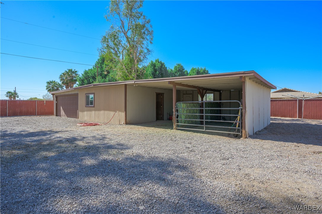 8893 S Calle Del Media