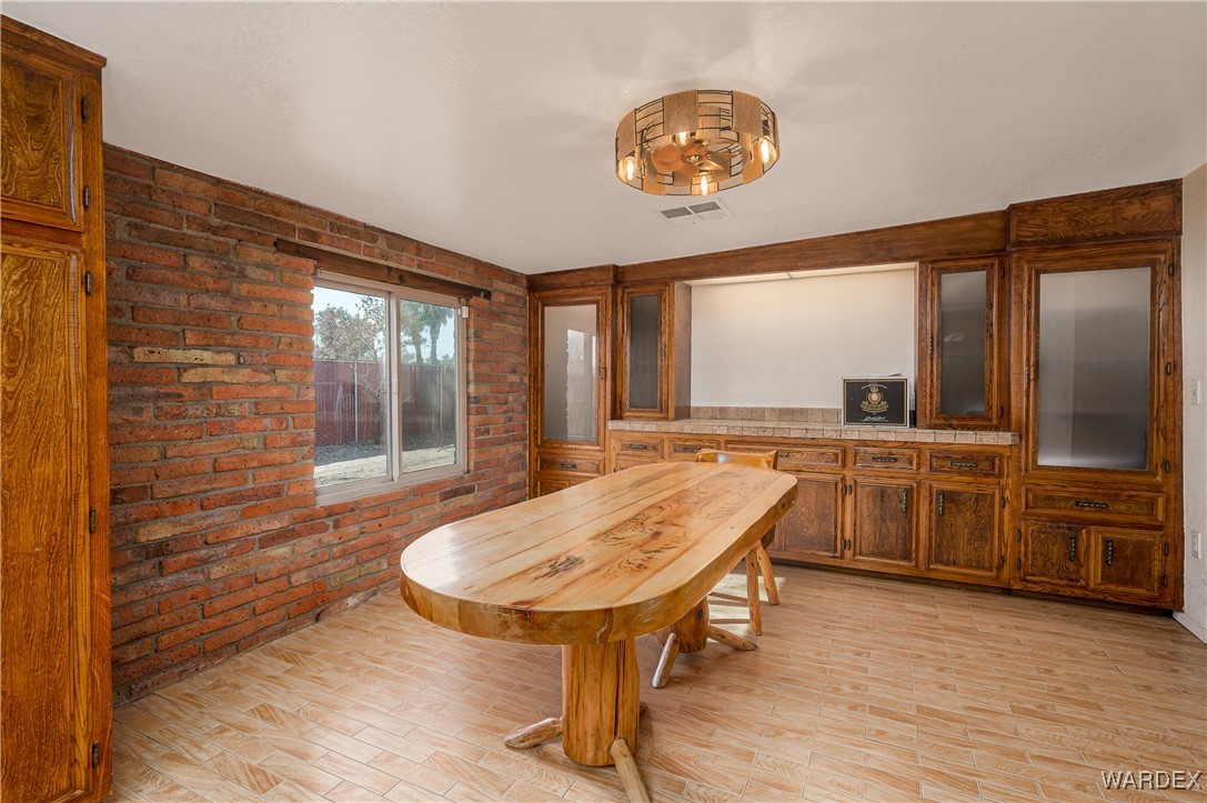 8893 S Calle Del Media