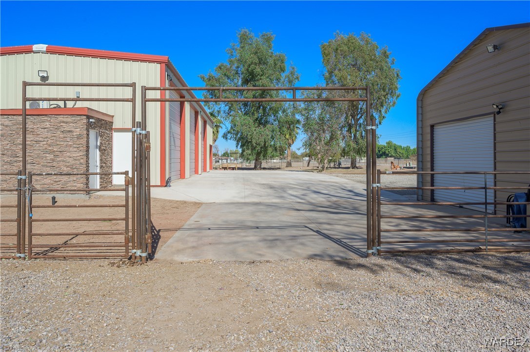 8893 S Calle Del Media