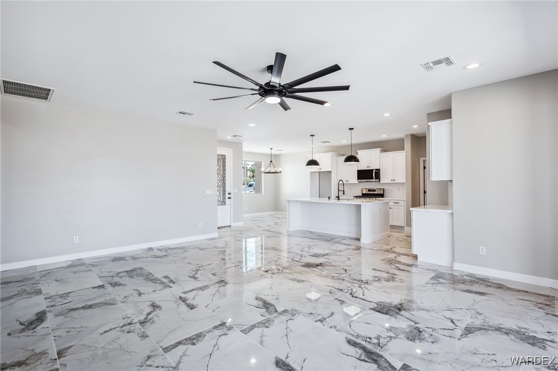 2604 Unicorn Road