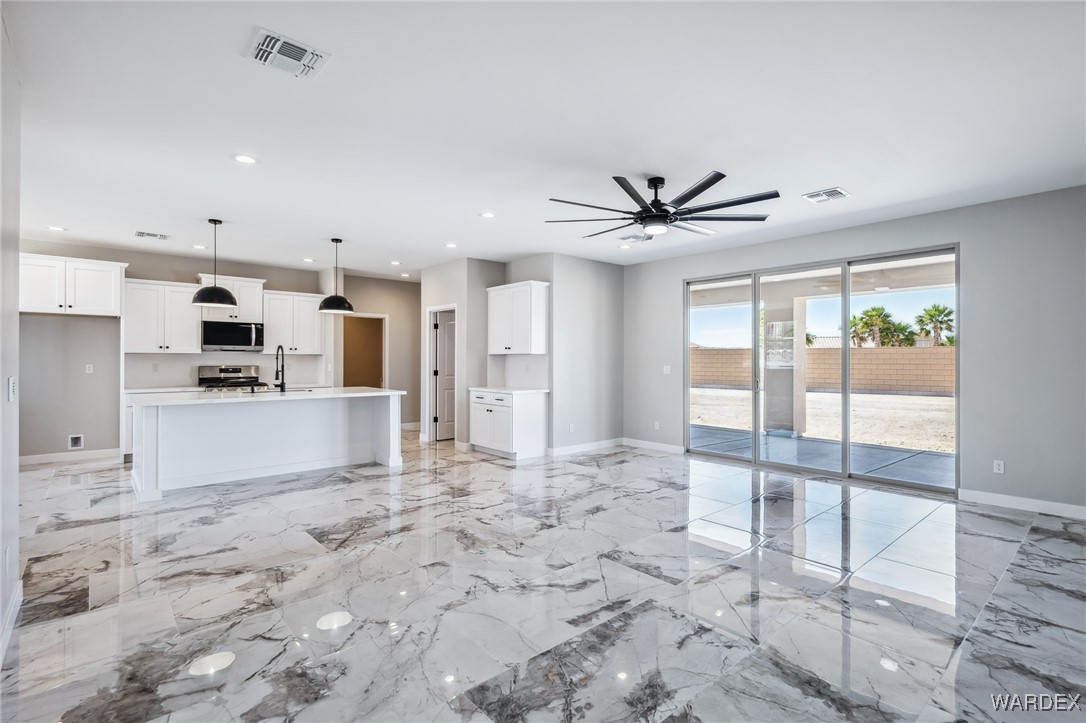 2604 Unicorn Road
