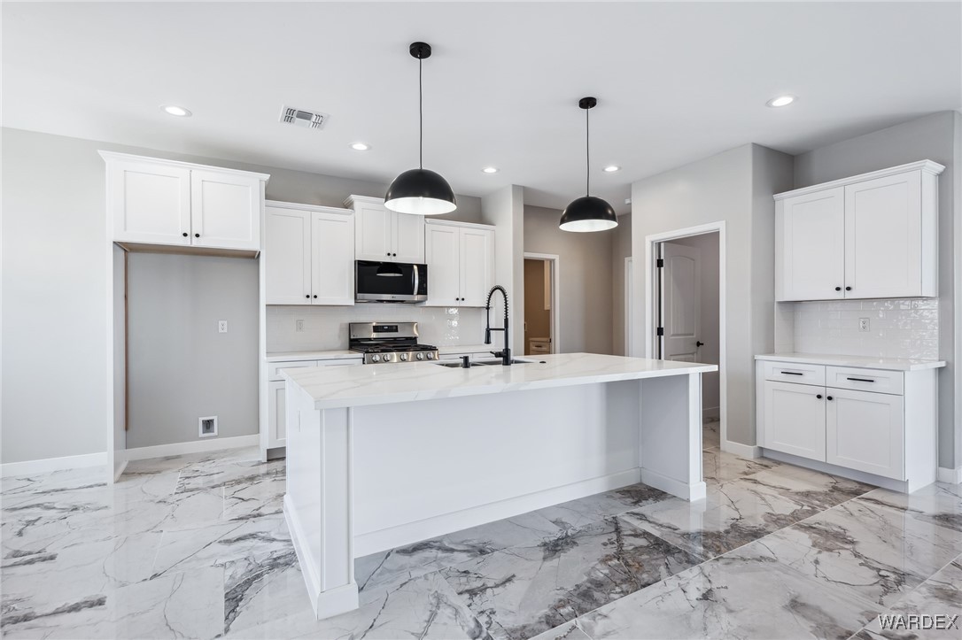 2604 Unicorn Road