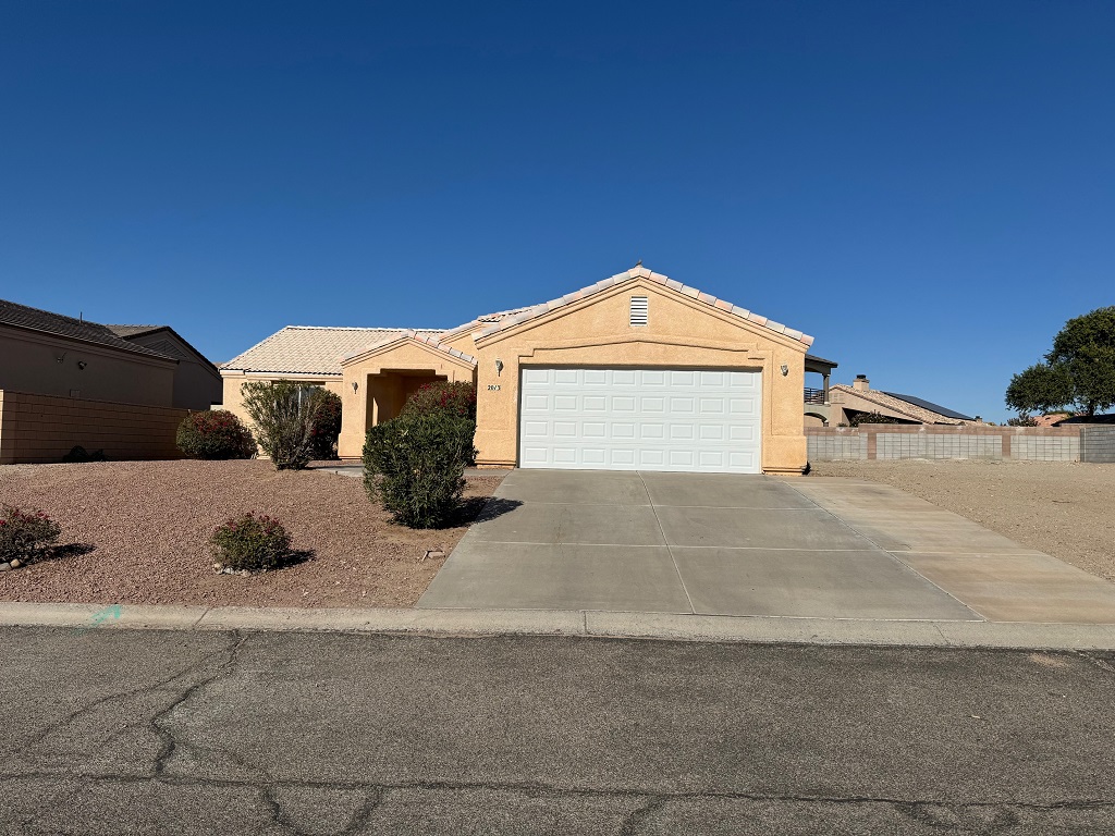 2013 E Crystal Drive