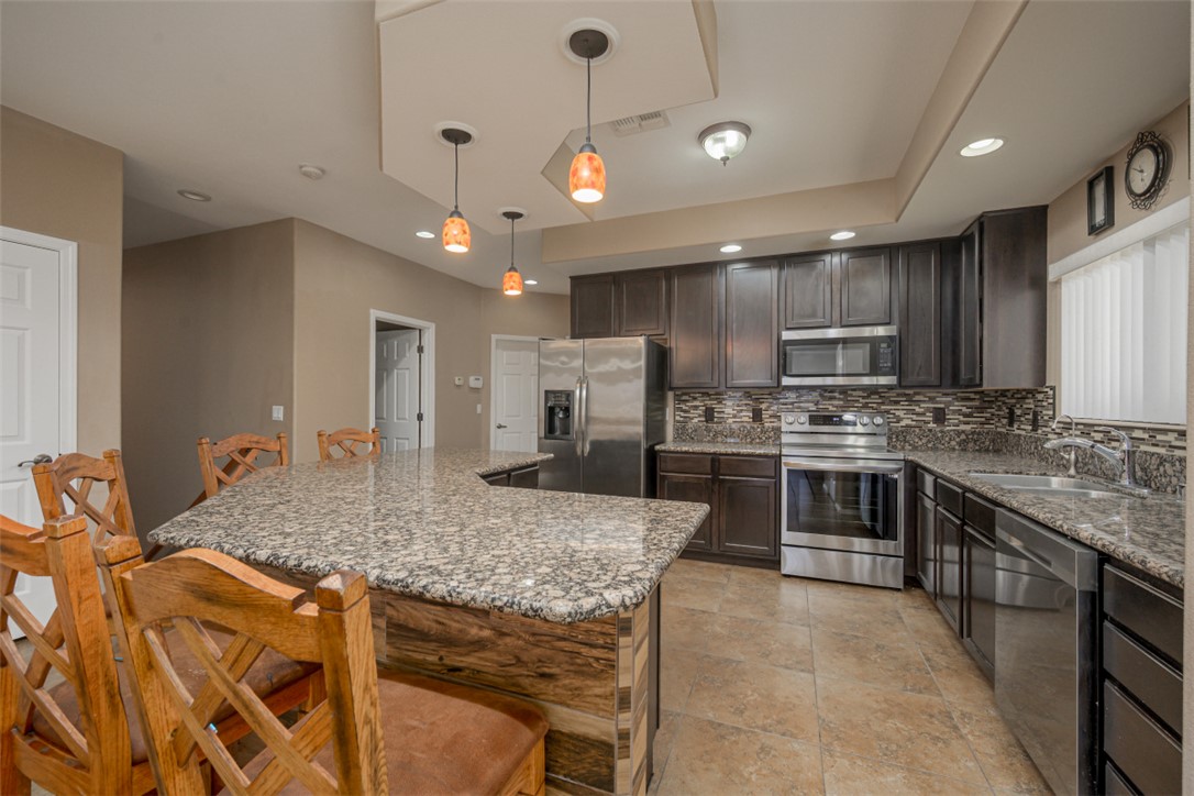 3360 W Landon Drive 8-106