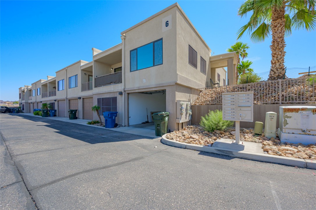 3360 W Landon Drive 8-106