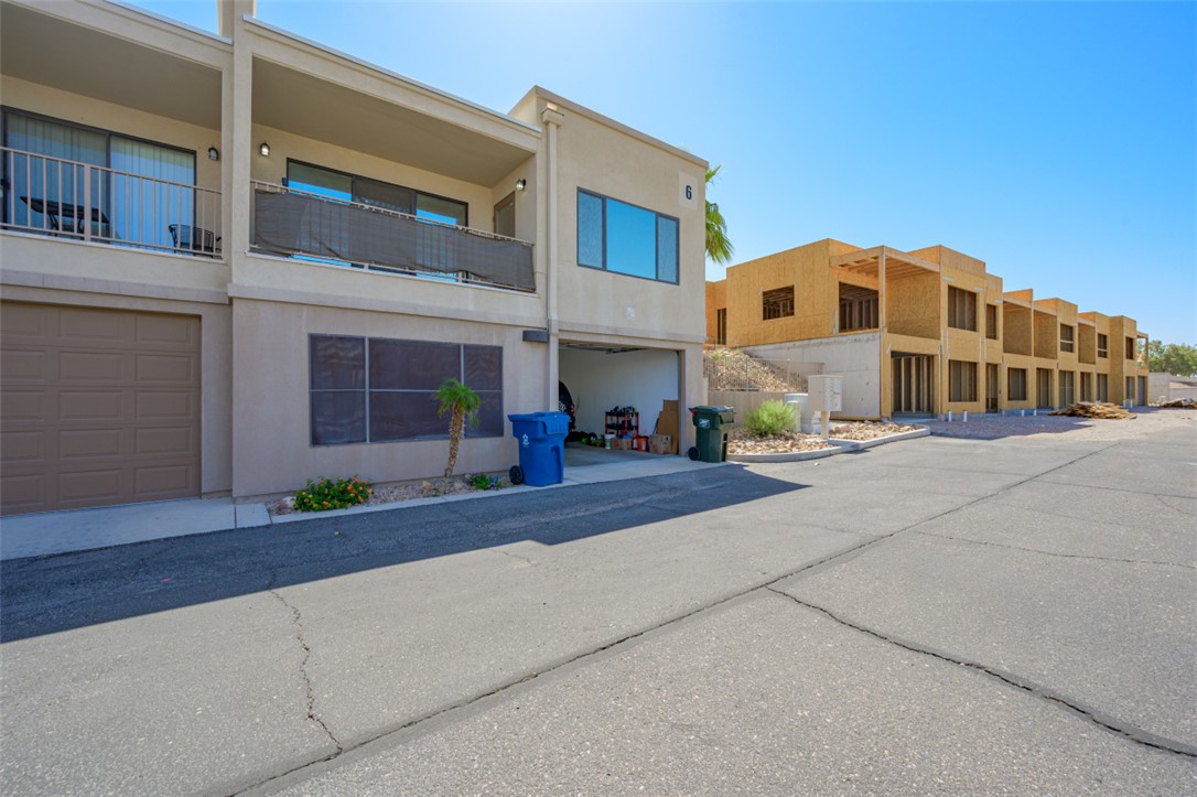 3360 W Landon Drive 8-106