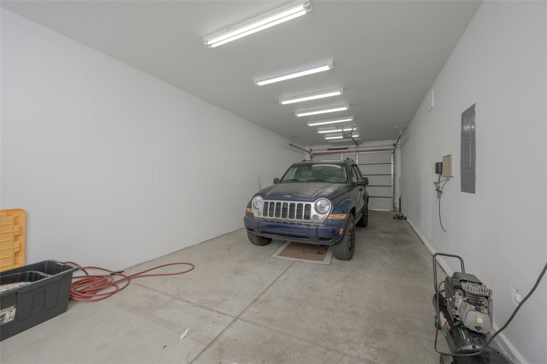 3360 W Landon Drive 8-106