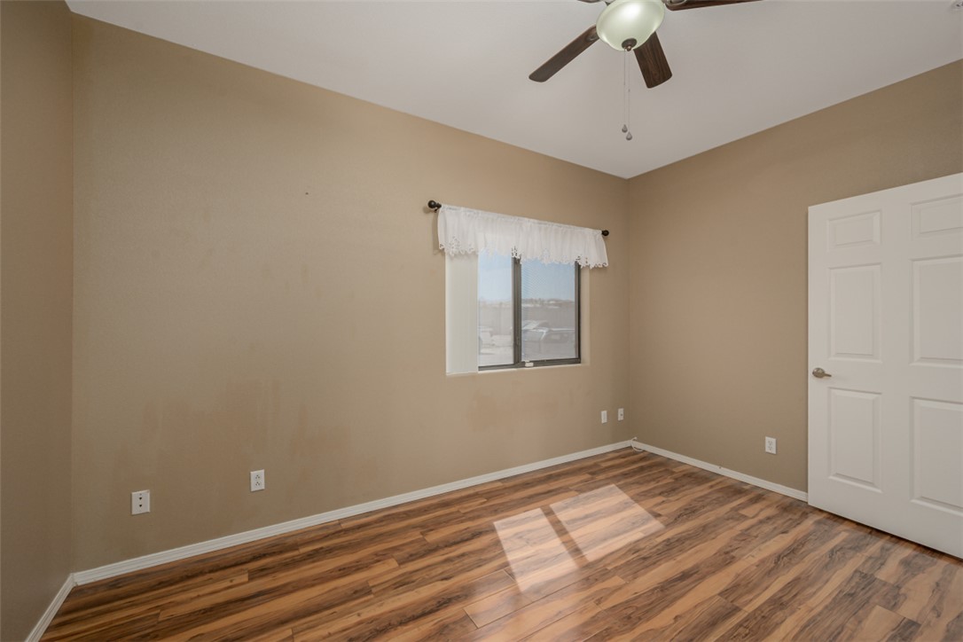 3360 W Landon Drive 8-106