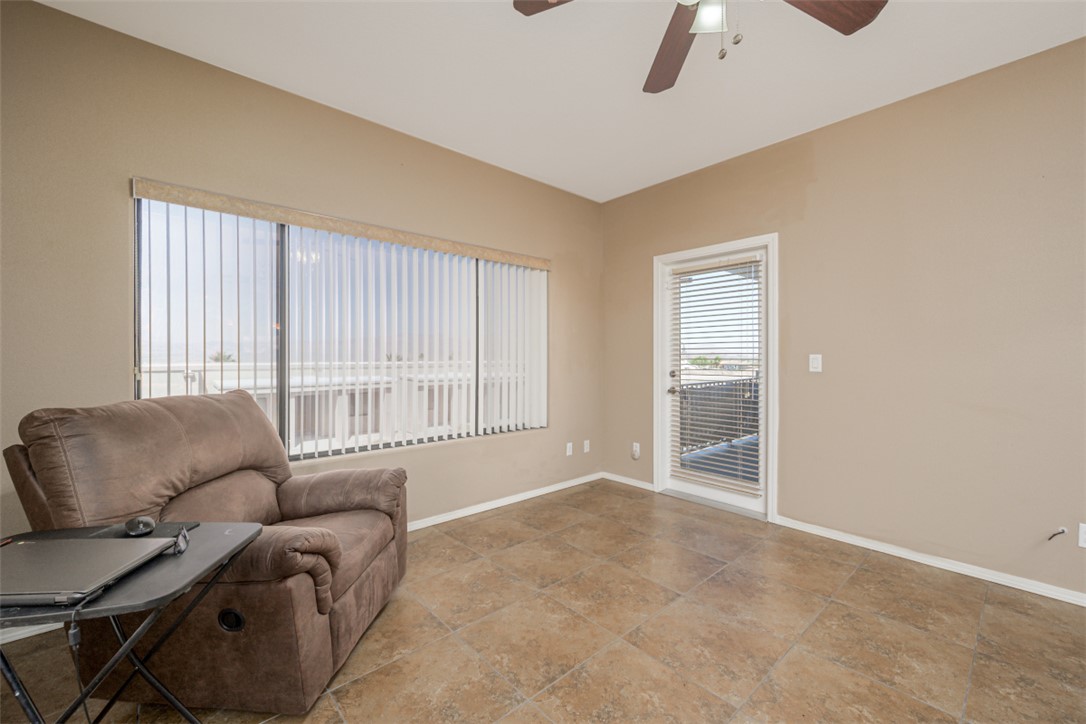 3360 W Landon Drive 8-106