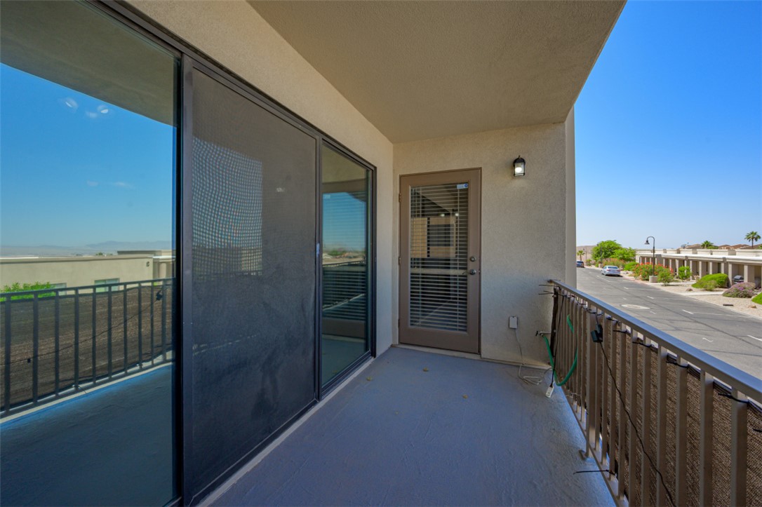 3360 W Landon Drive 8-106