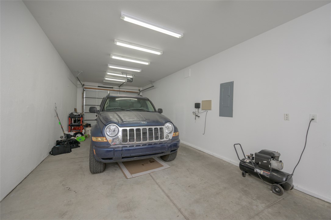 3360 W Landon Drive 8-106