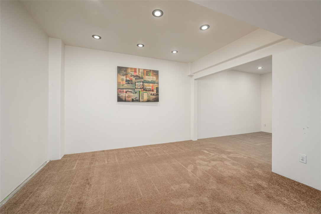 3360 W Landon Drive 8-106